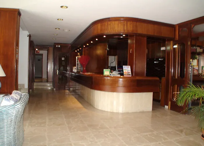 Hotel Bluesea Anba Romaní 4*